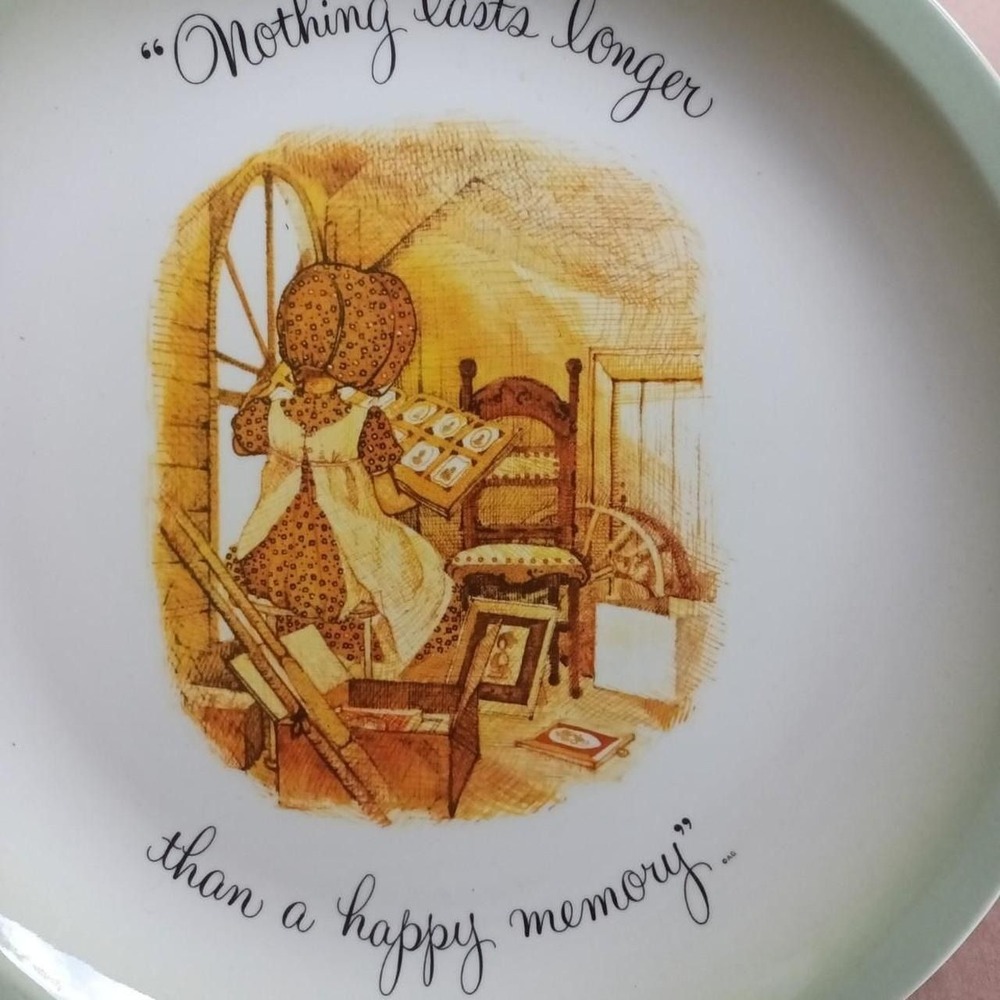 Holly Hobbie porcelain collector plate dated 1972. Made in the USA